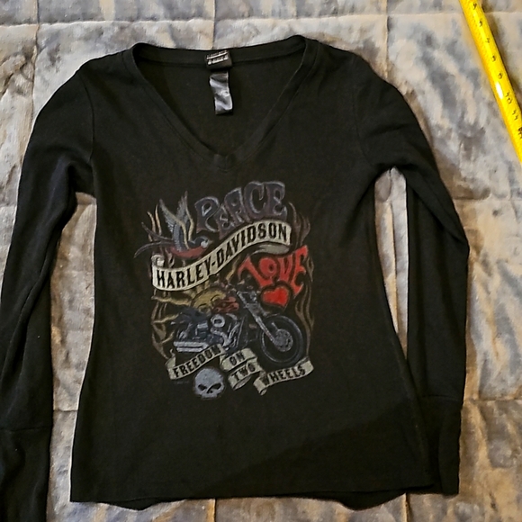 Harley-Davidson Tops - Womens Harley-Davidson Shirt